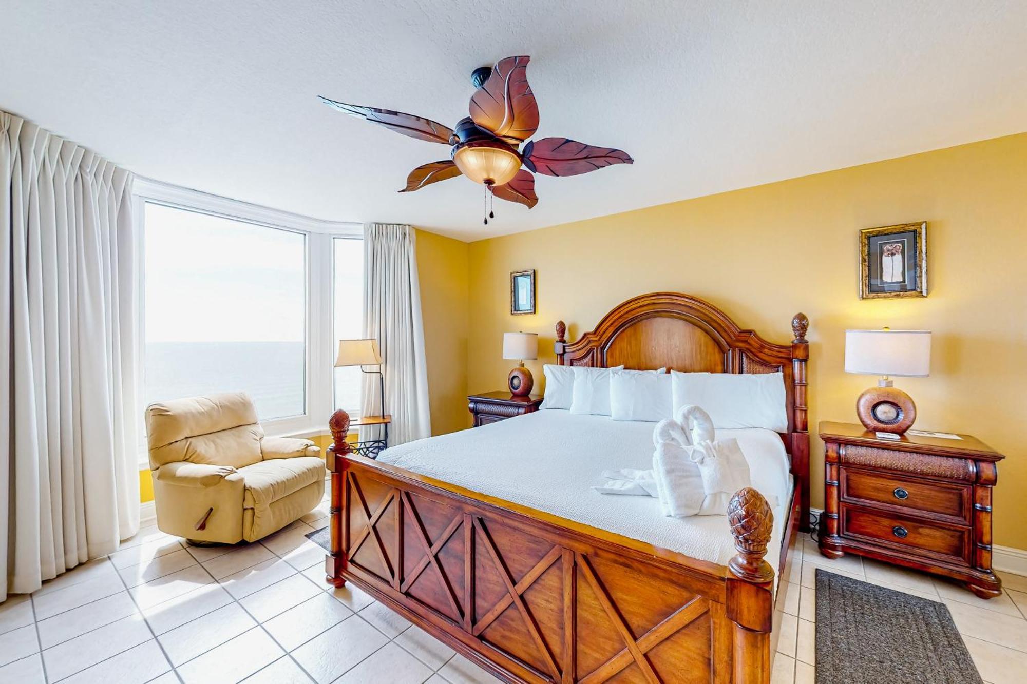 Emerald Beach Resort III Panama City Beach Room photo